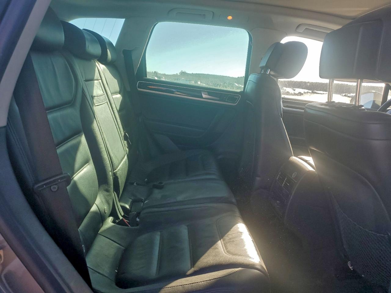 2014 Volkswagen Touareg V6 VIN: WVGEF9BP6ED005671 Lot: 96740885