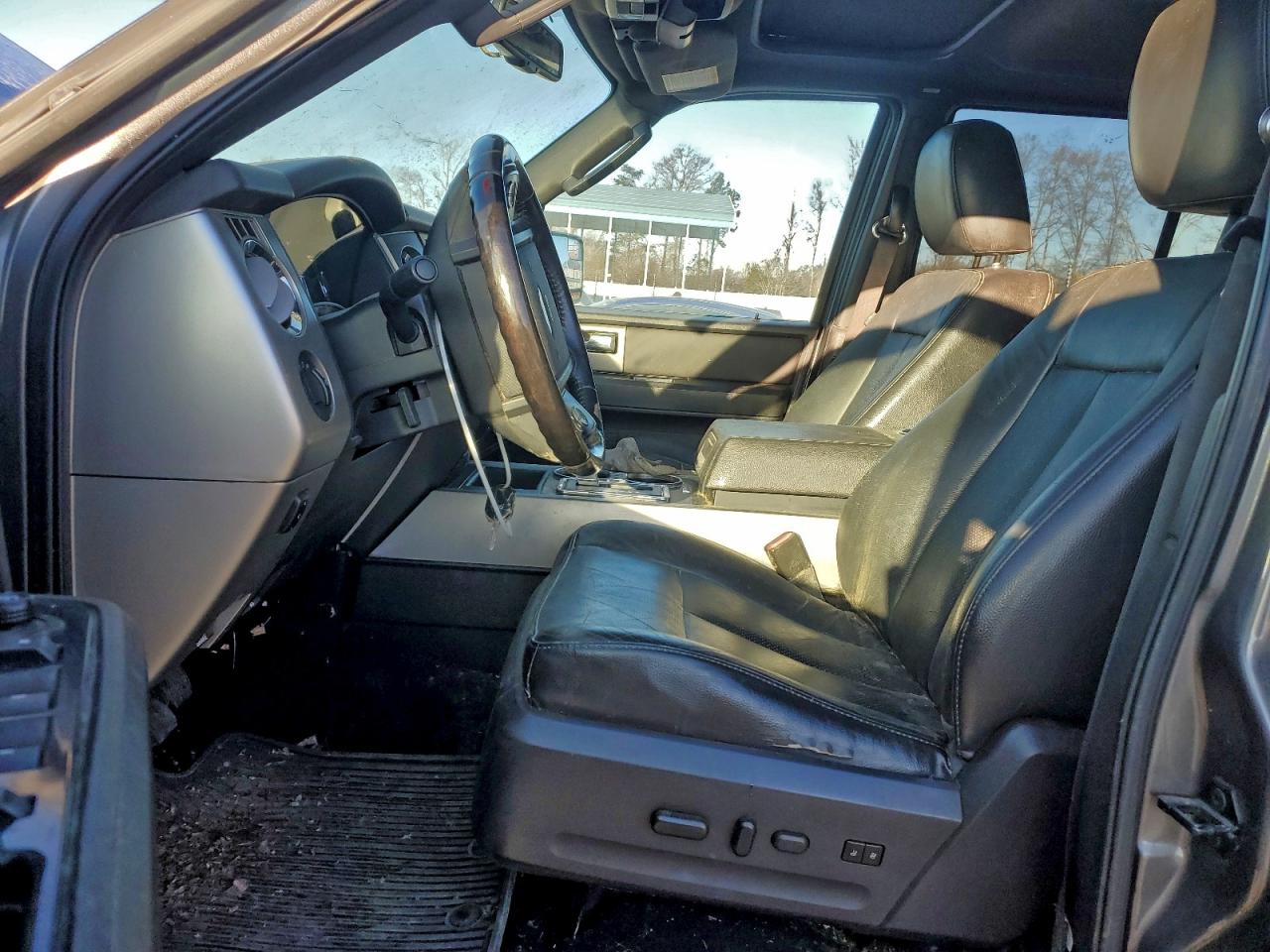 2012 Ford Expedition Limited VIN: 1FMJU2A52CEF46350 Lot: 96823275