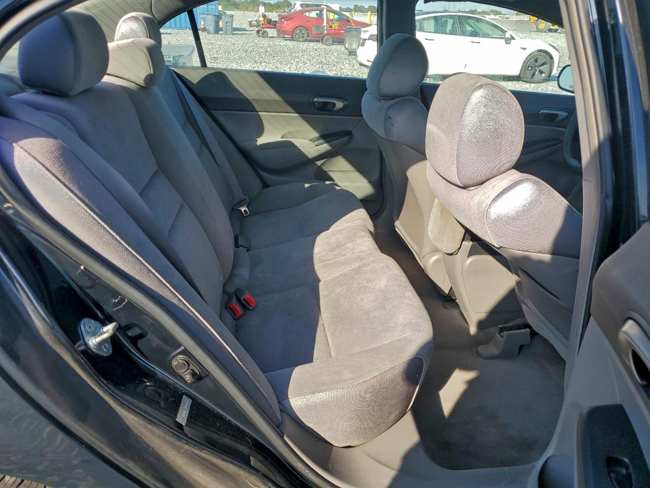 2007 Honda Civic Lx VIN: 1HGFA16537L039014 Lot: 95660145