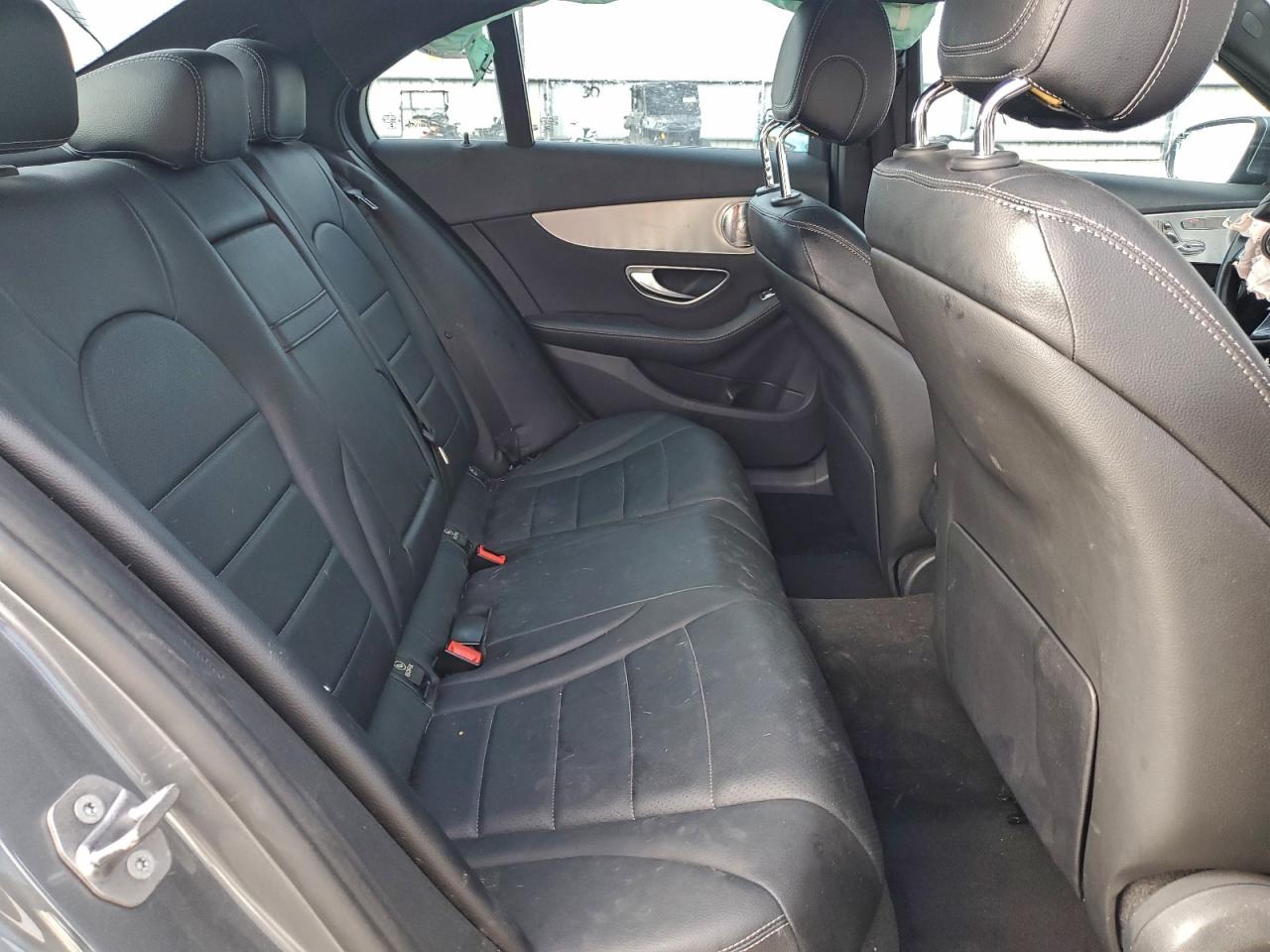 2018 Mercedes-Benz C 300 VIN: 55SWF4JB1JU250204 Lot: 95723175