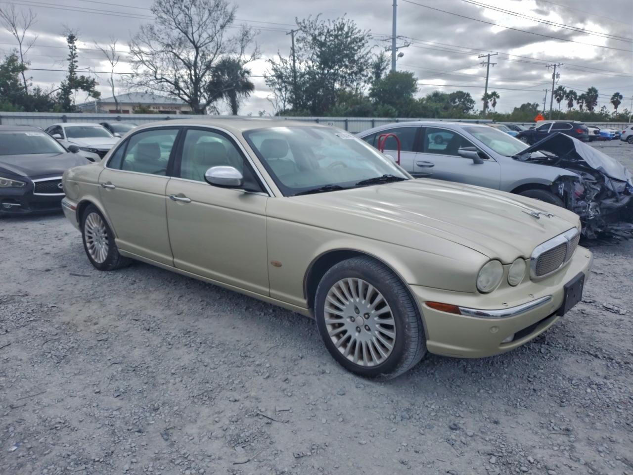 2007 Jaguar Vandenplas VIN: SAJWA82B27SH18639 Lot: 97267695