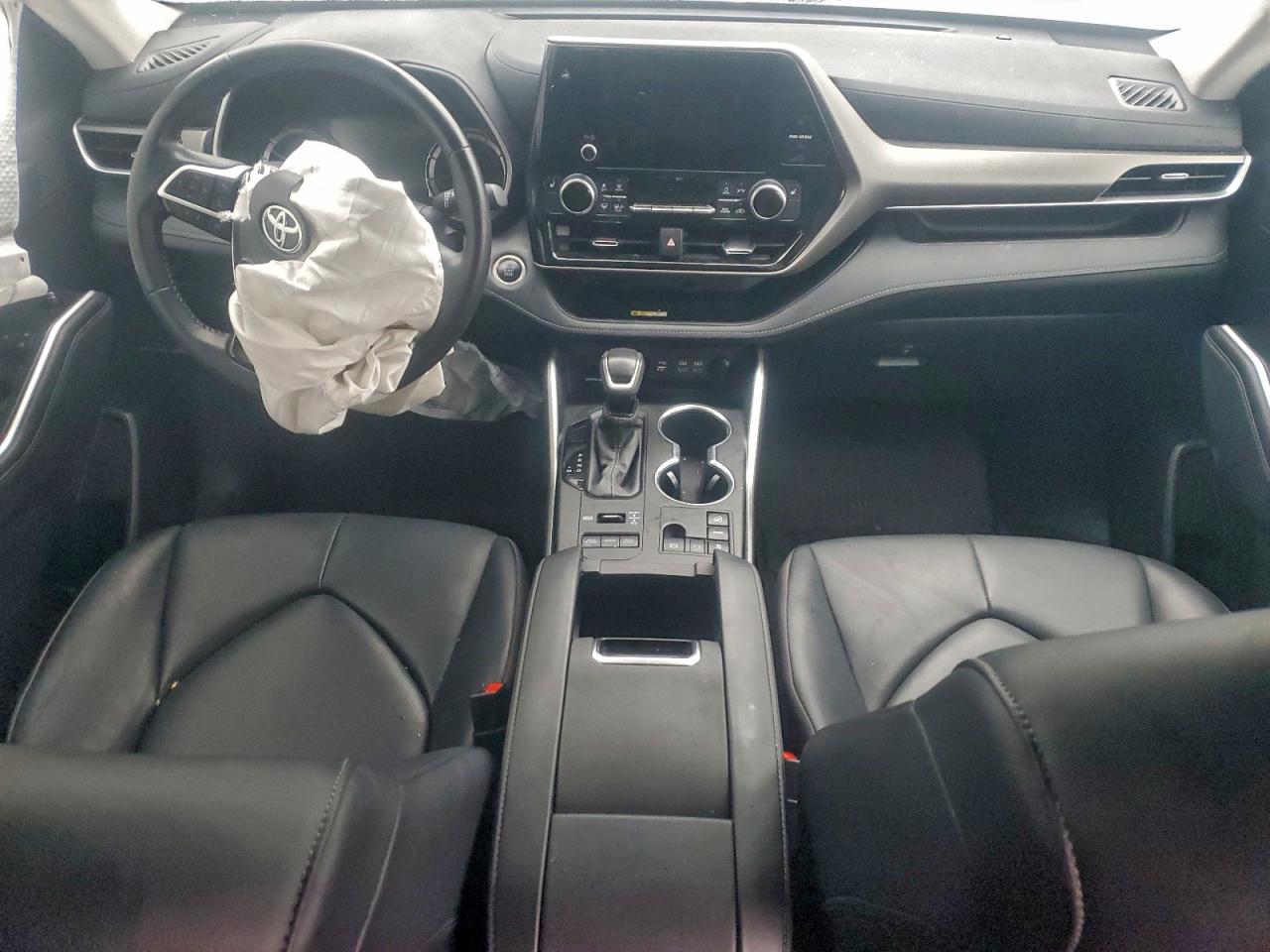 2024 Toyota Highlander Le VIN: 5TDKDRBH2RS531568 Lot: 95720955