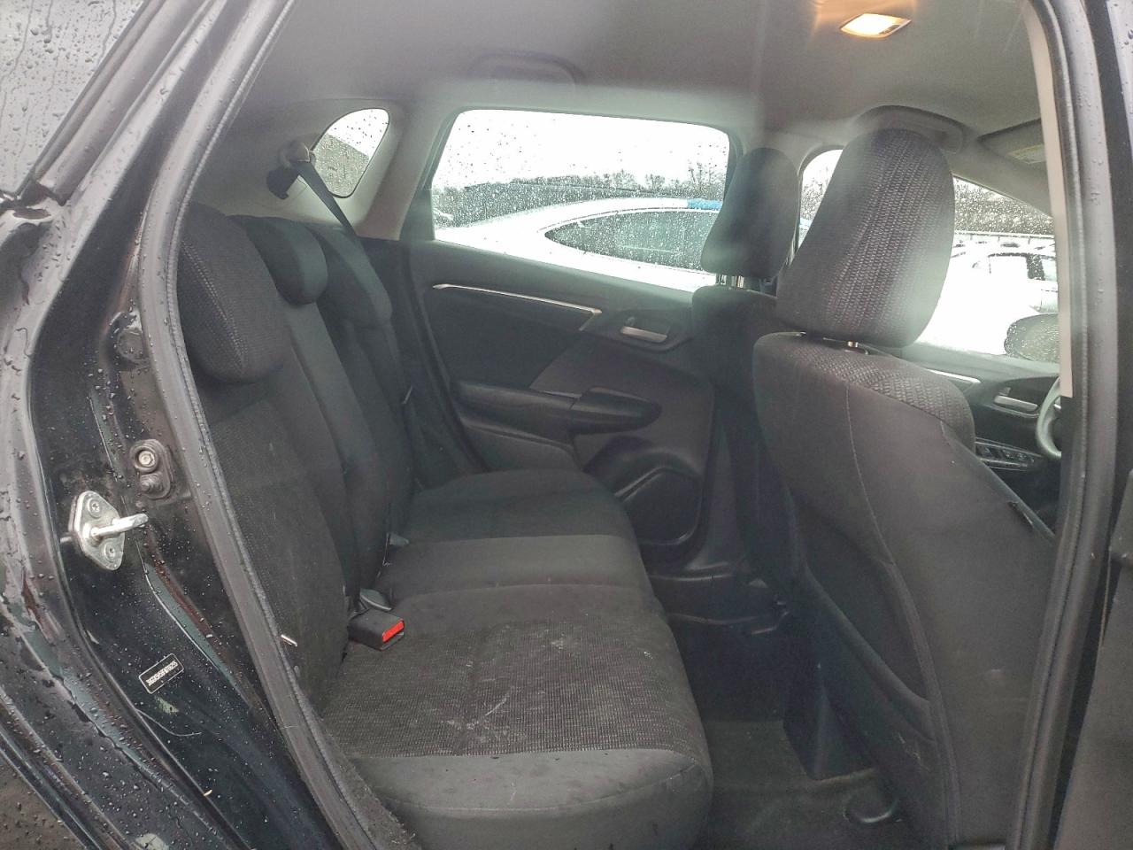 2015 Honda Fit Lx VIN: 3HGGK5H58FM786255 Lot: 96490155