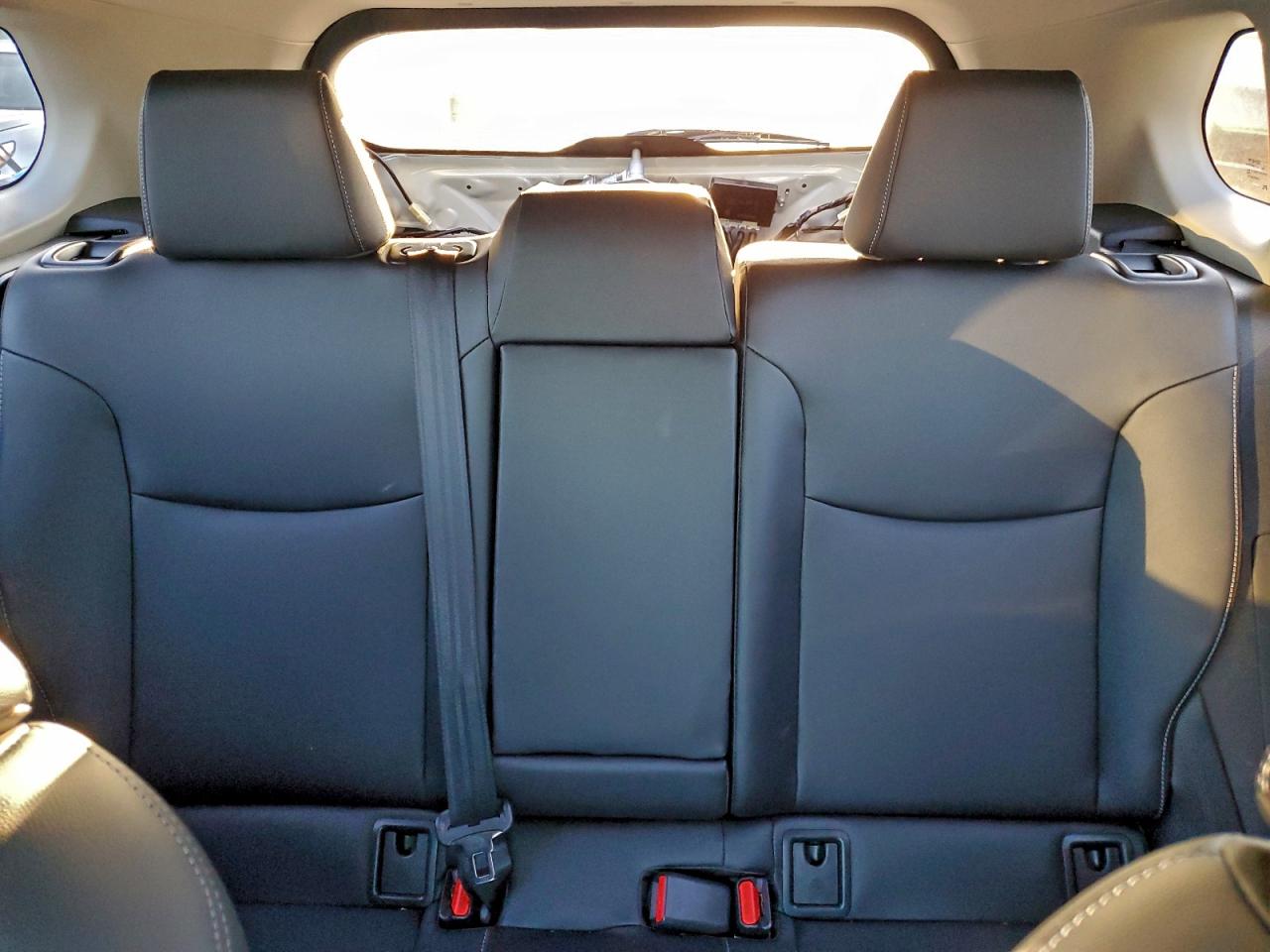 2024 Toyota Corolla Cross Xle VIN: 7MUDAAAG4RV088048 Lot: 94765015