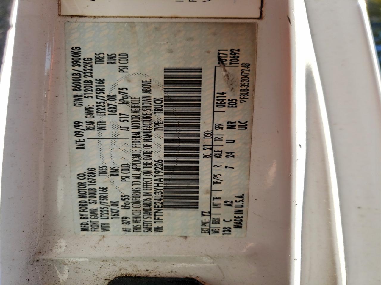 2000 Ford Econoline E250 Van VIN: 1FTNE24L3YHA19226 Lot: 96314245