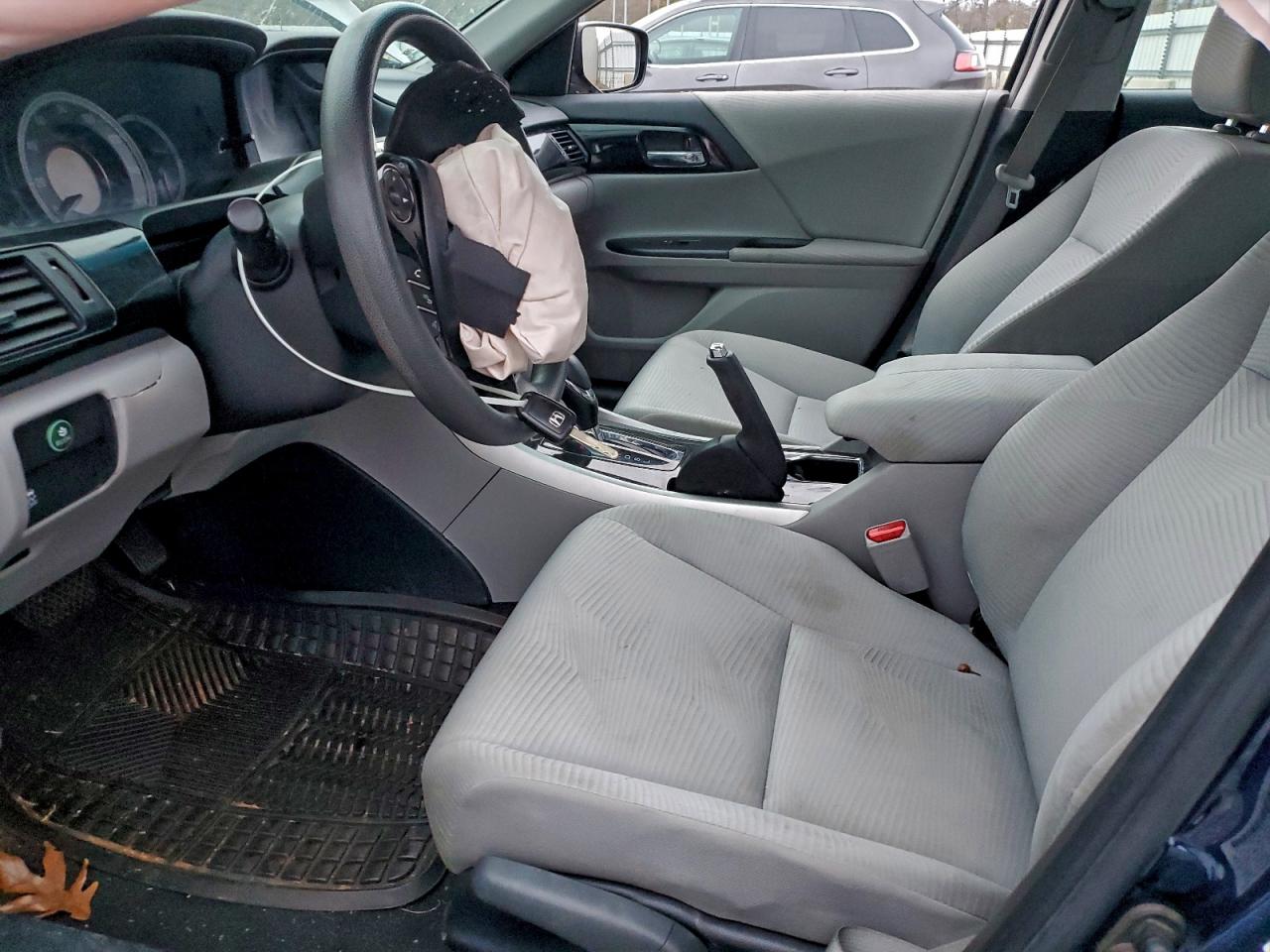 2017 Honda Accord Lx VIN: 1HGCR2F30HA142999 Lot: 95119125