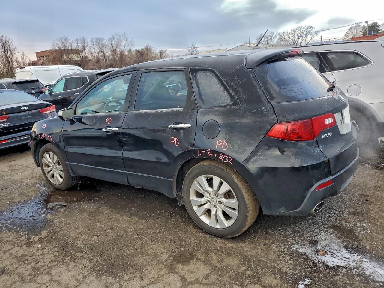 Фото: 5J8TB1H24BA001699