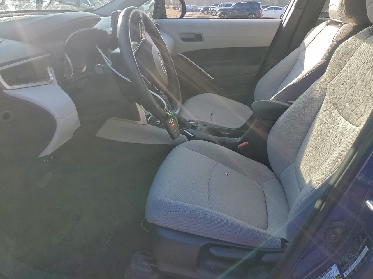 2022 Toyota Corolla Cross Le VIN: 7MUCAAAG1NV033210 Lot: 95720965