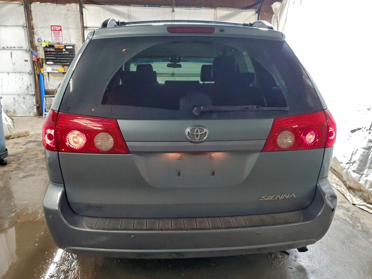 2009 Toyota Sienna Xle VIN: 5TDZK22C69S231399 Lot: 94271615