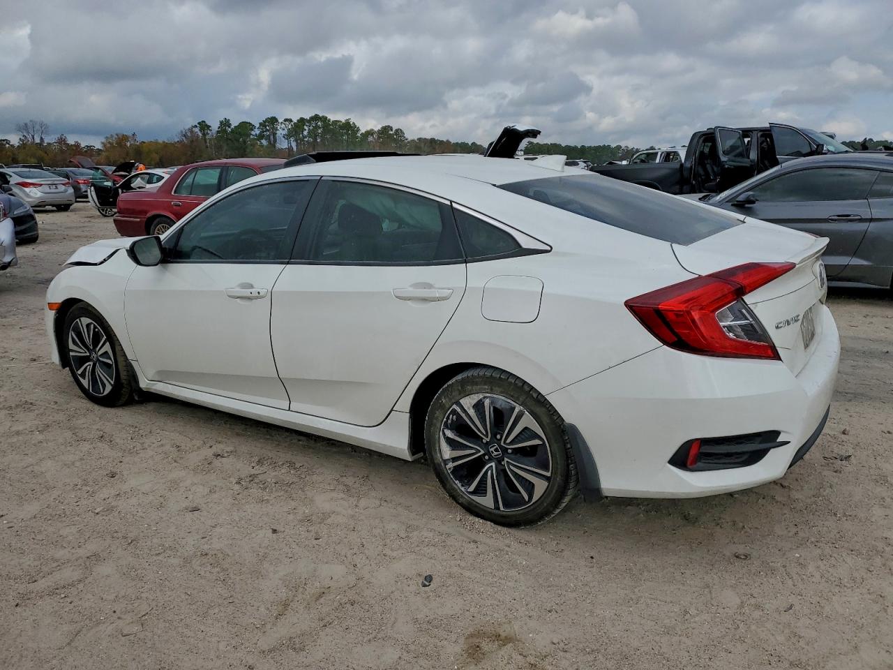 2017 Honda Civic Ex VIN: 19XFC1F40HE030197 Lot: 98080695