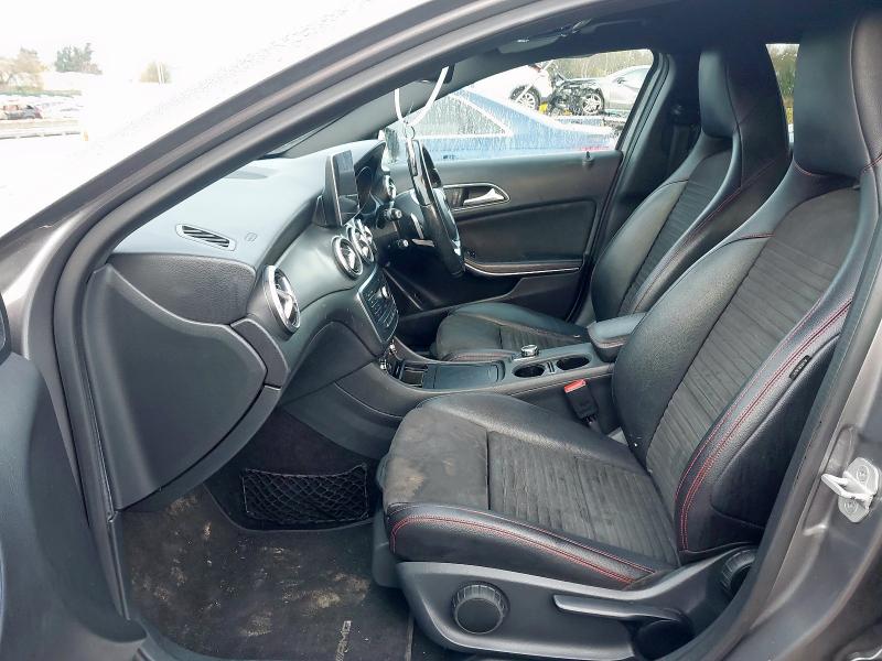 2015 MERCEDES-BENZ GLA GLA 200D AMG LINE 5DR AUTO [PREMIUM]