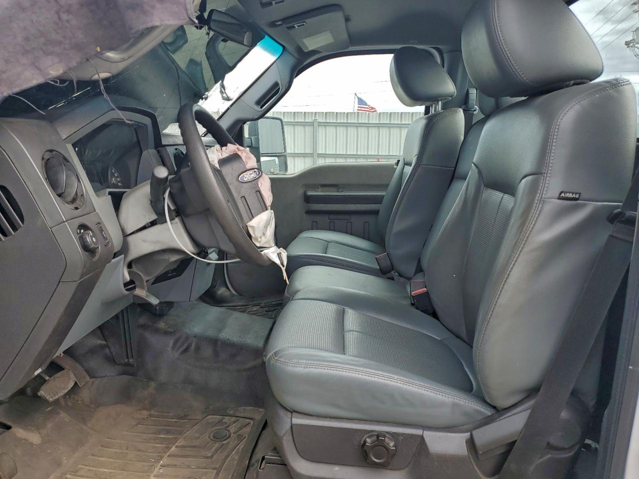 2015 Ford F250 Utility / Service Truck VIN: 1FTBF2A64FEB38741 Lot: 95349145