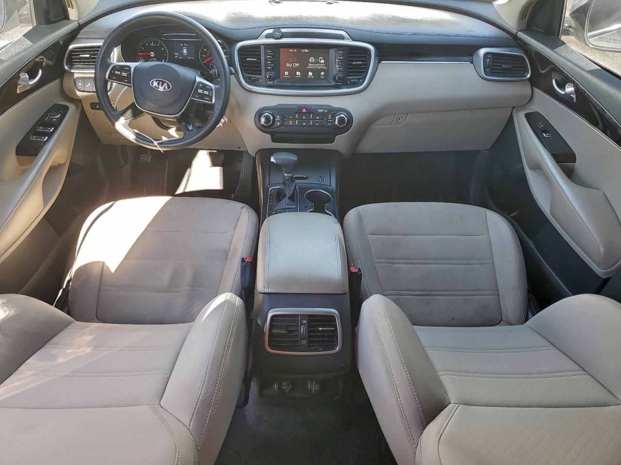 2020 Kia Sorento L VIN: 5XYPG4A34LG628202 Lot: 96265325