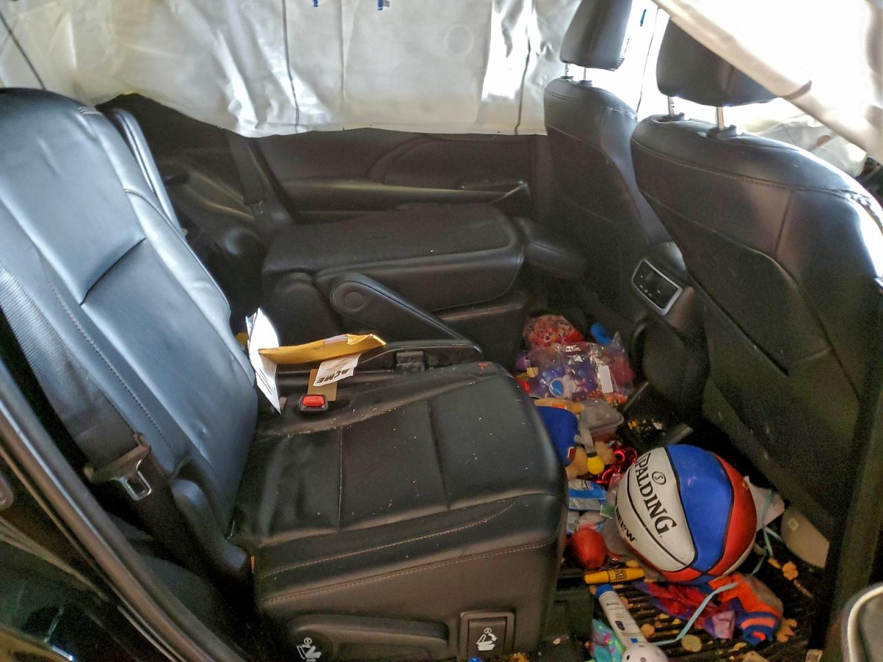 2018 Toyota Highlander Se VIN: 5TDJZRFH4JS539330 Lot: 96490555