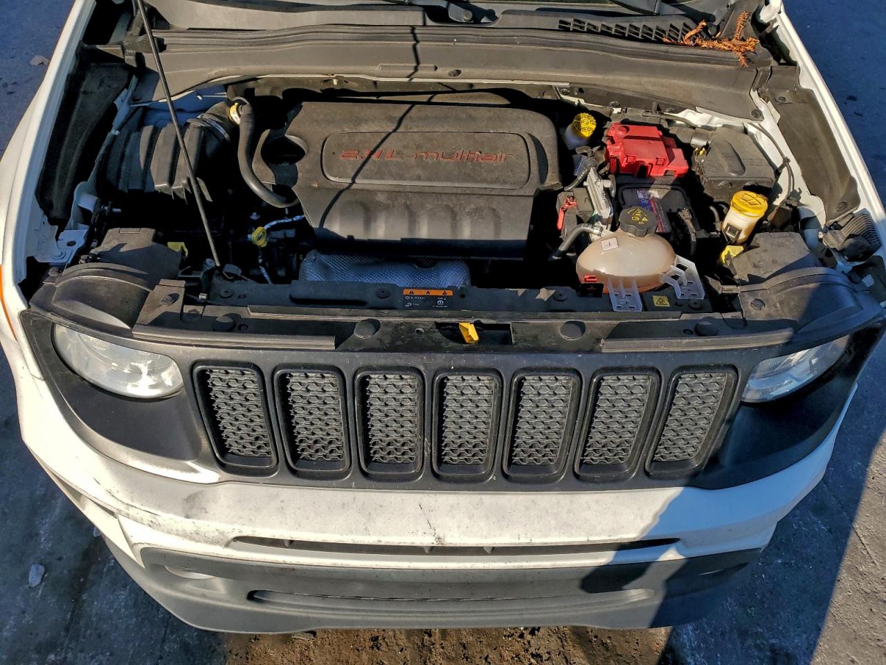 2020 Jeep Renegade Latitude VIN: ZACNJABB3LPL00375 Lot: 97705925