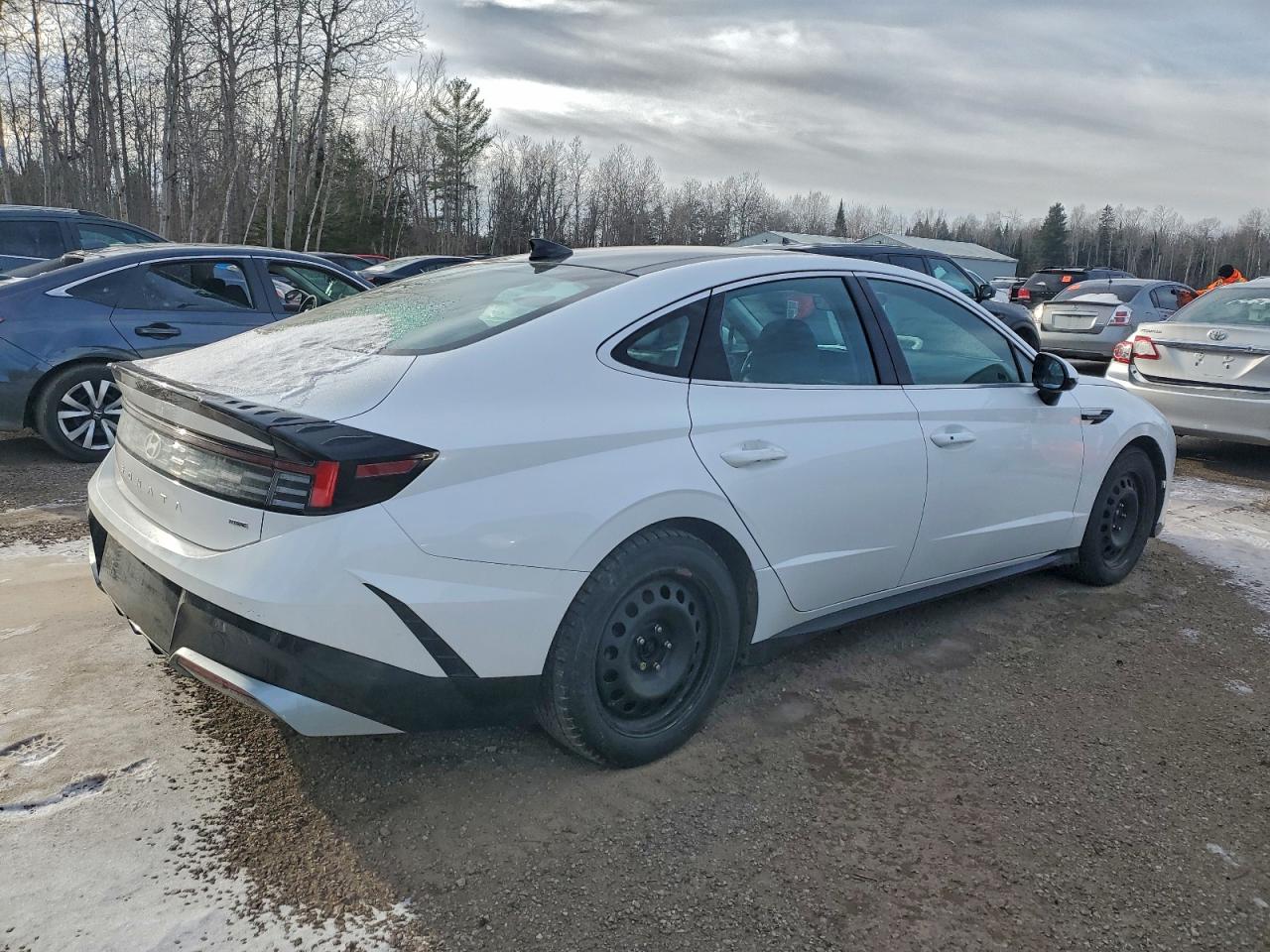 2024 Hyundai Sonata Preferred-Trend VIN: KMHL44JA4RA415762 Lot: 97843515