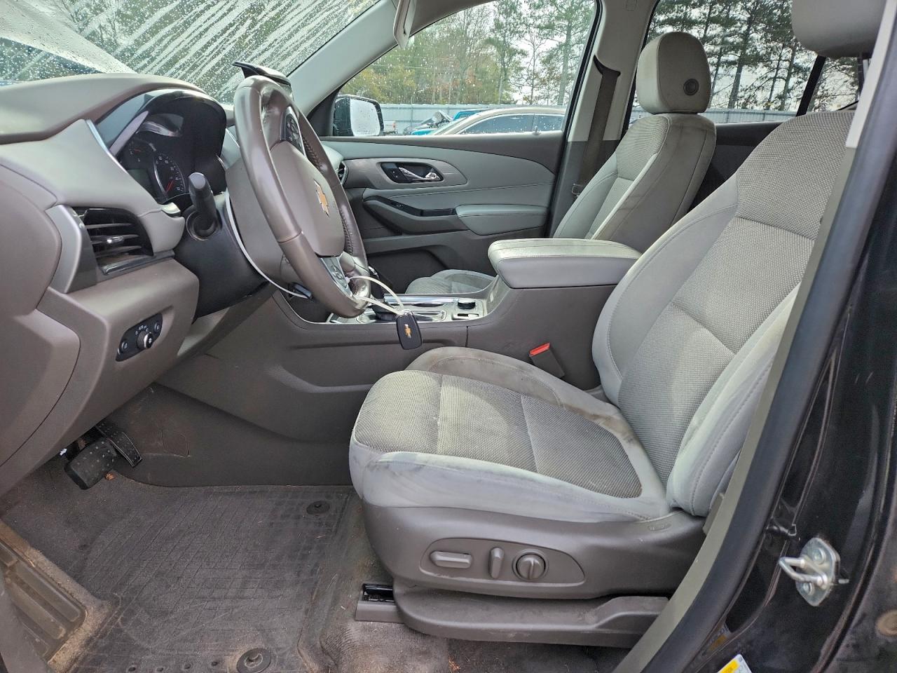 2020 Chevrolet Traverse Lt VIN: 1GNERGKW0LJ235042 Lot: 94780195