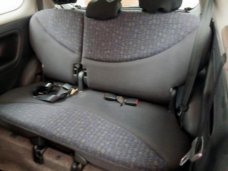 2003 TOYOTA YARIS COLO