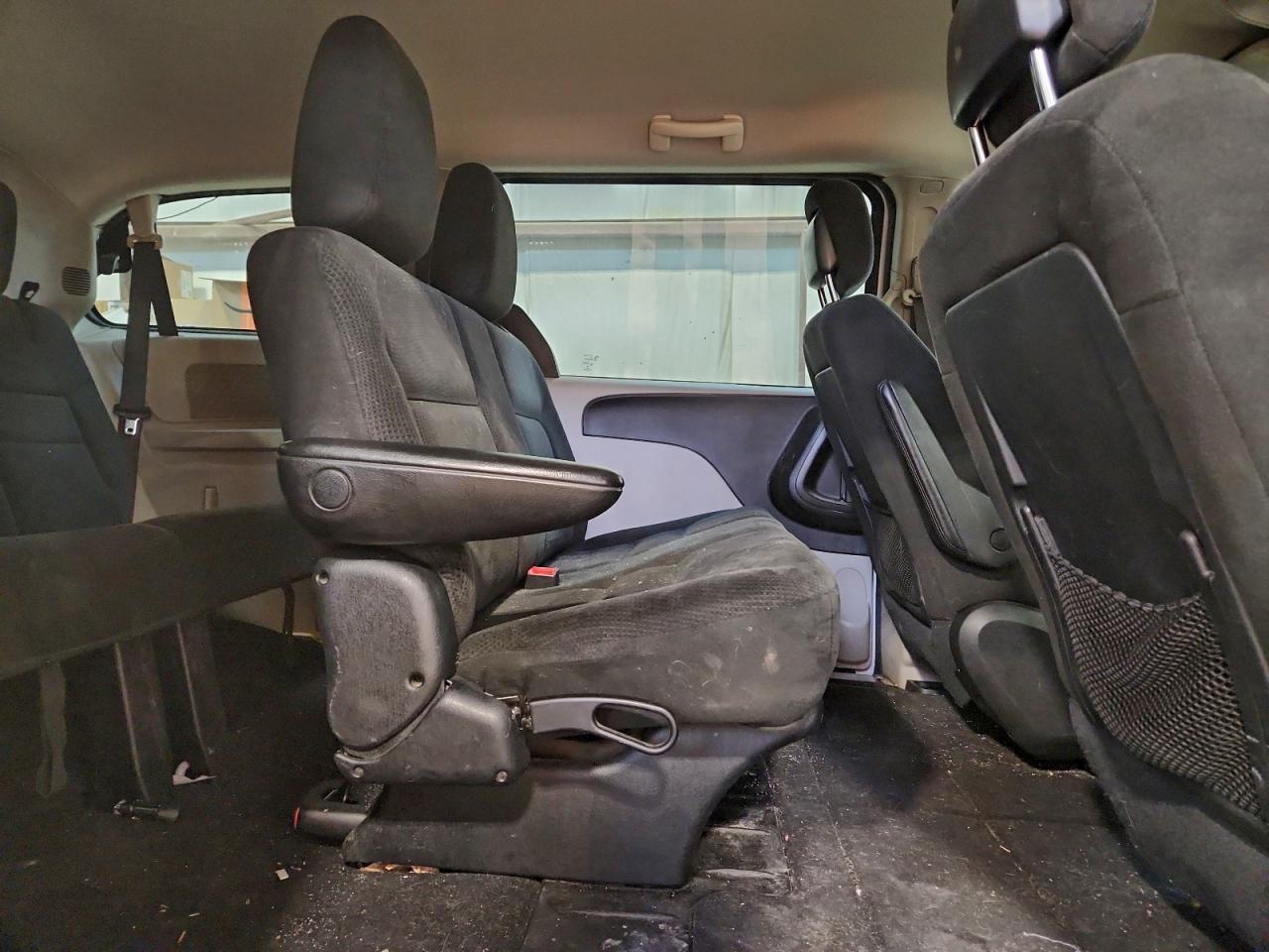 2016 Dodge Grand Caravan Se VIN: 2C4RDGBG8GR327146 Lot: 95993755