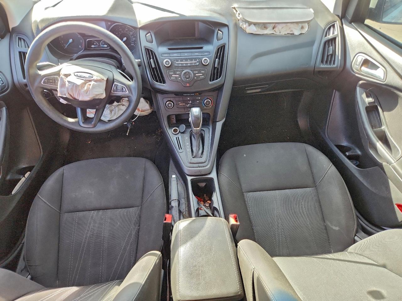 2016 Ford Focus Se VIN: 1FADP3F21GL217031 Lot: 96598975