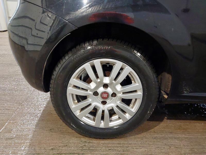 2014 FIAT PUNTO 1.4 EASY 3DR