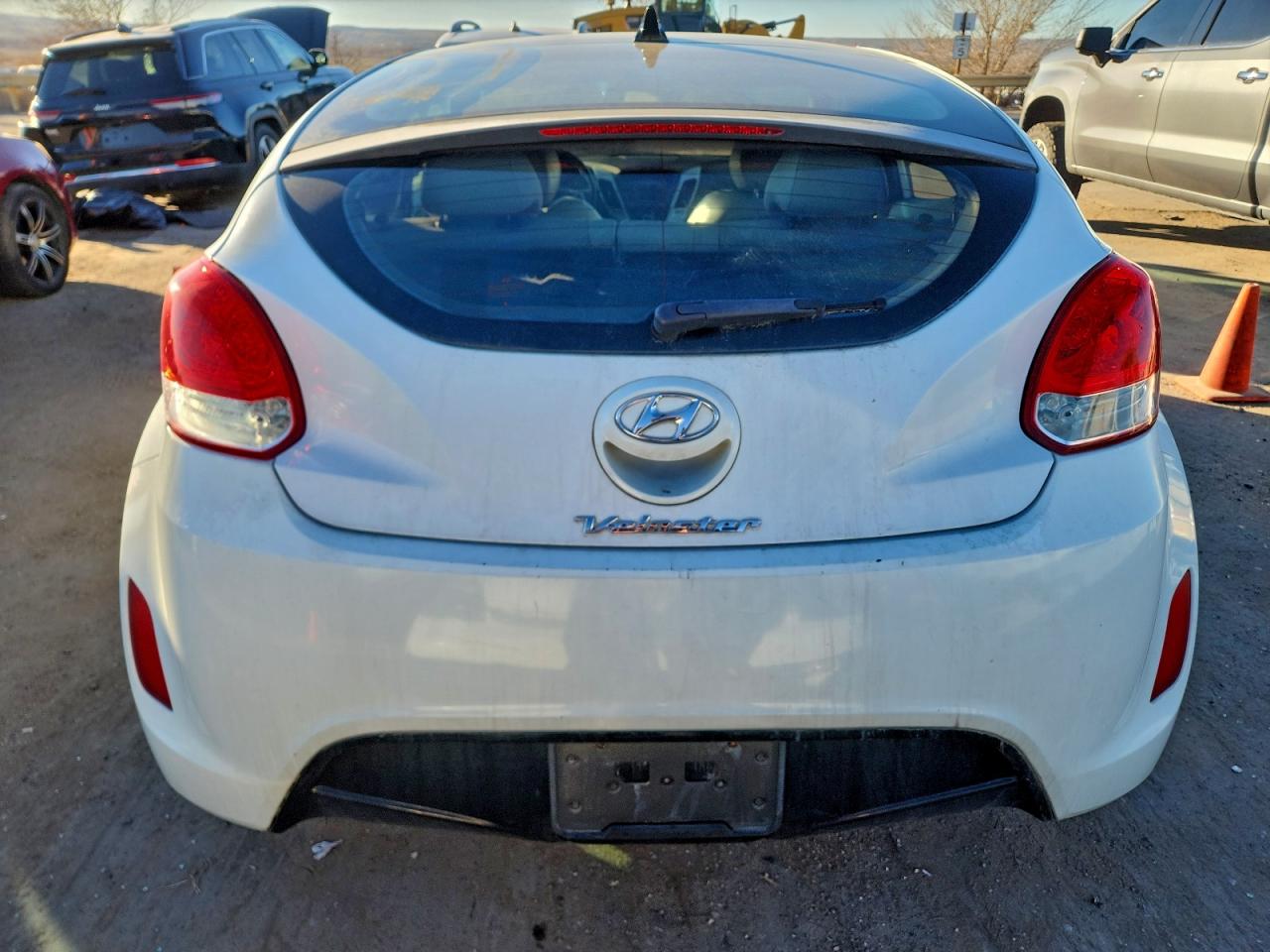 2013 Hyundai Veloster VIN: KMHTC6AD3DU131135 Lot: 95935285
