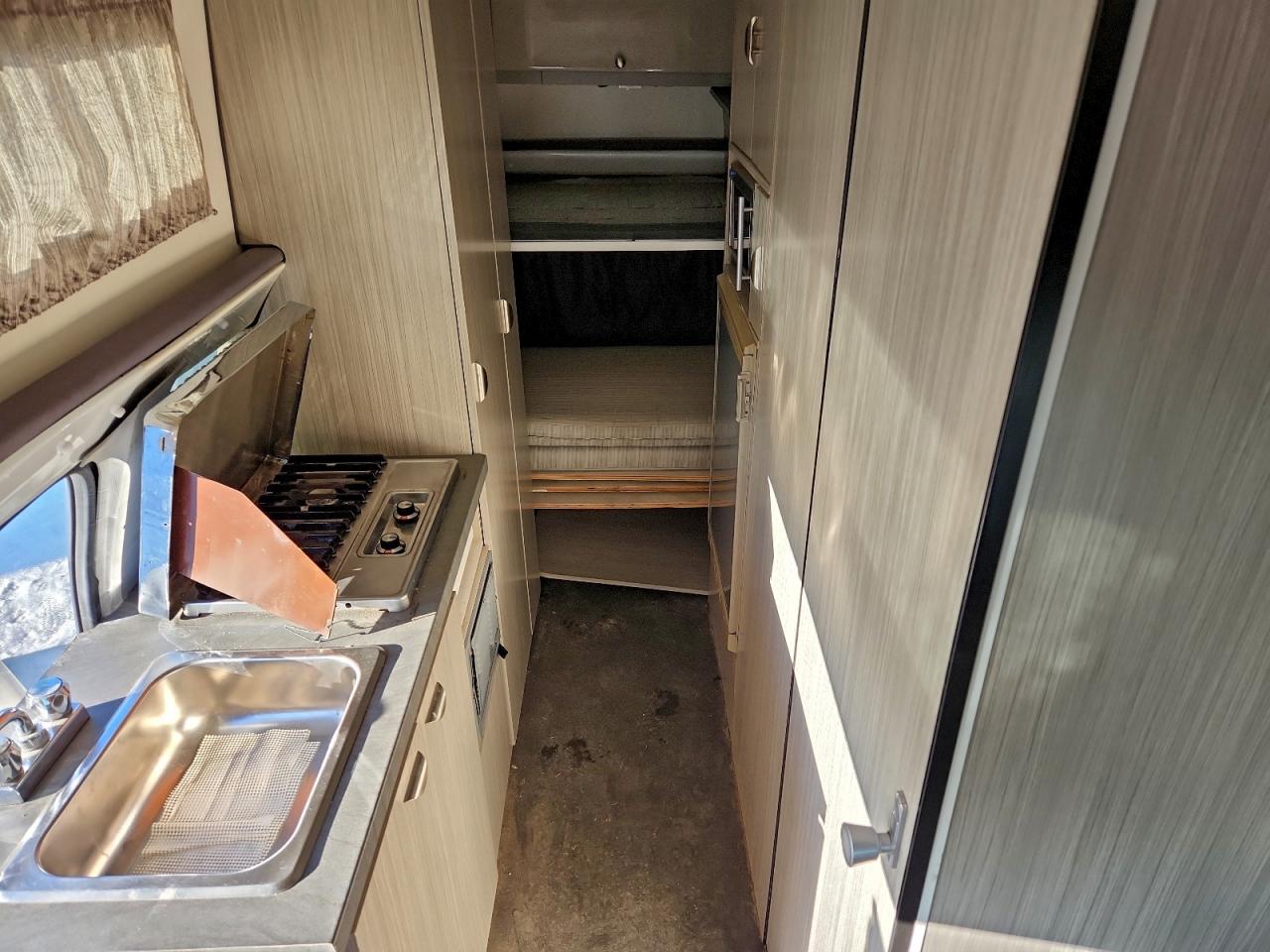 2008 Ford Econoline E350 Super Duty Wagon VIN: 1FBSS31L68DB36395 Lot: 96875955