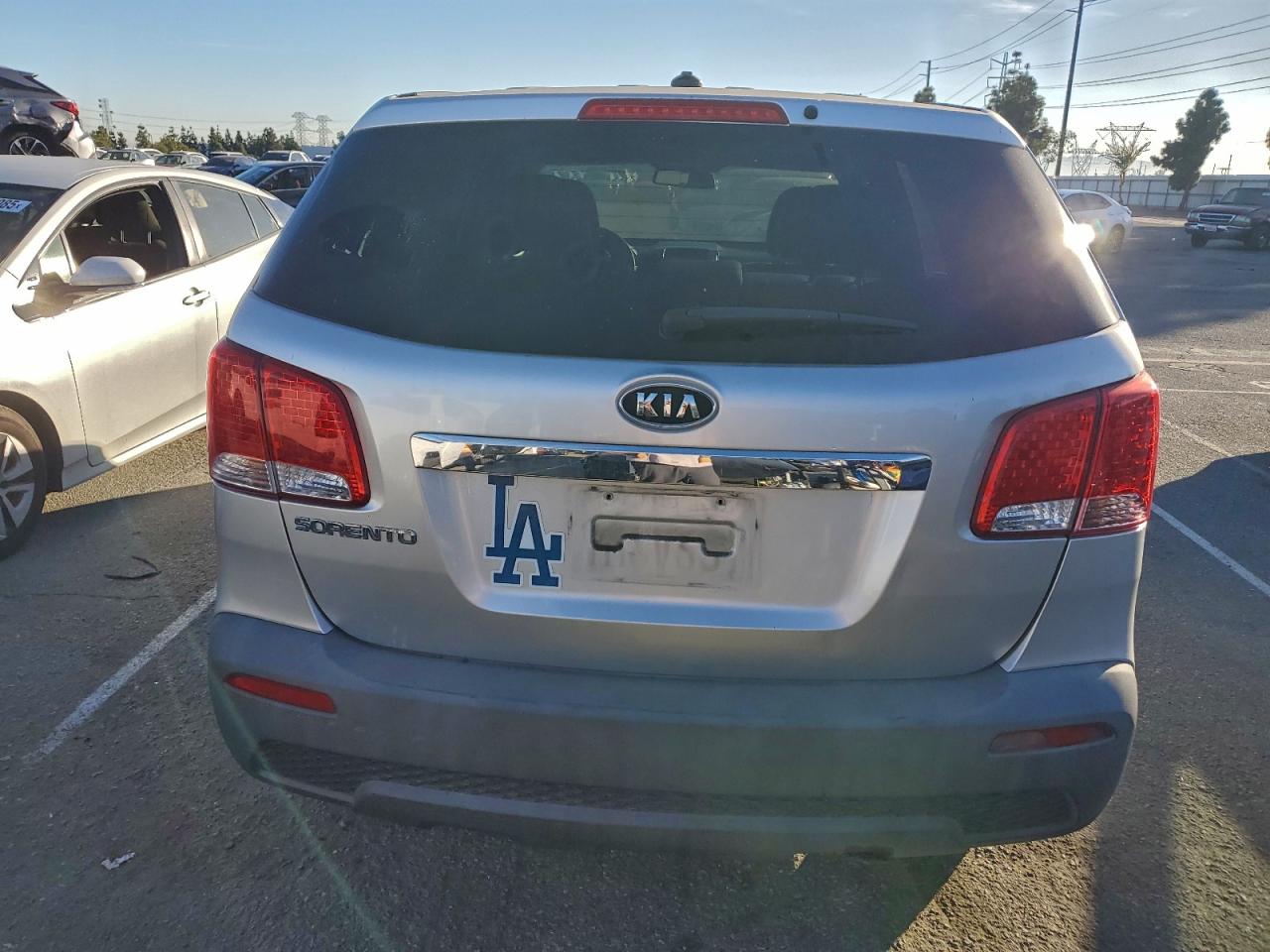 2011 Kia Sorento Base VIN: 5XYKT3A19BG044049 Lot: 97051165