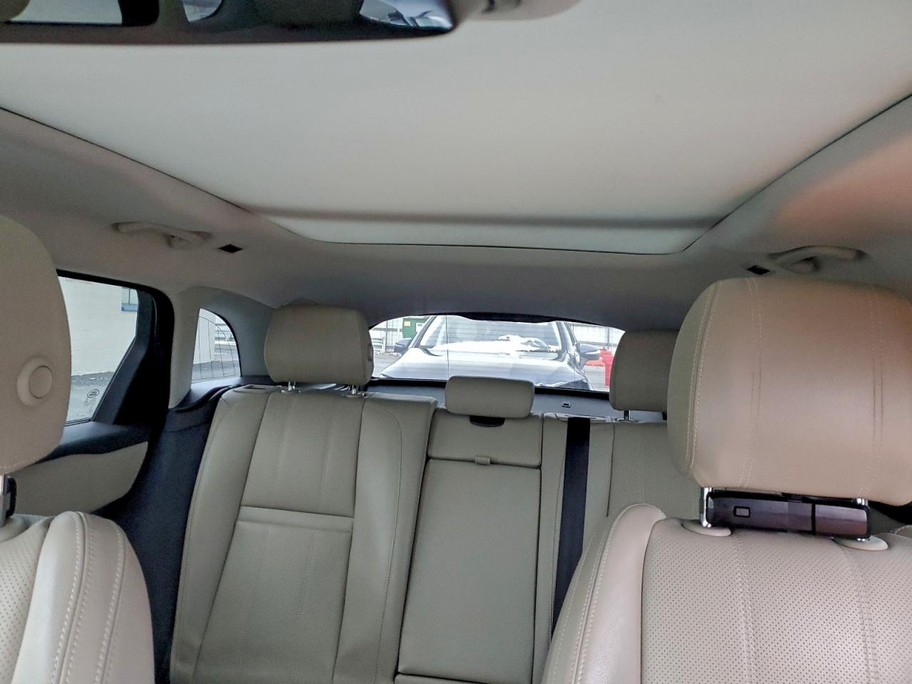 2018 Land Rover Range Rover Velar S VIN: SALYB2RV8JA743095 Lot: 96403695