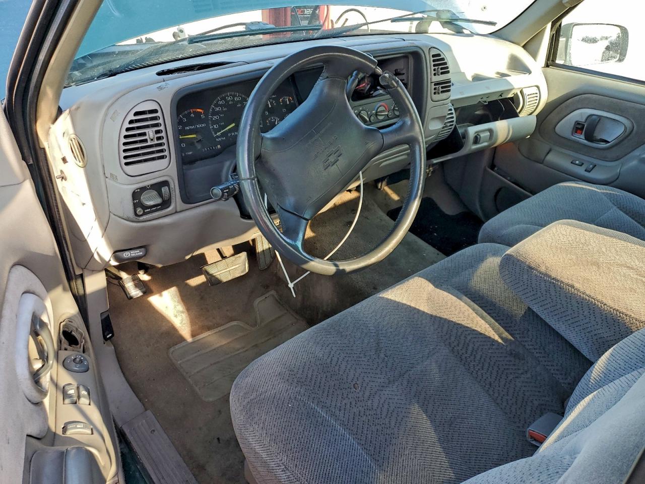 1995 Chevrolet Gmt-400 C1500 VIN: 2GCEC19H2S1191472 Lot: 95251025