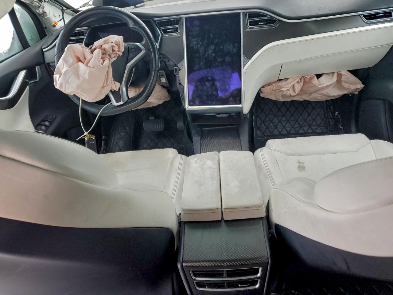 2017 Tesla Model X VIN: 5YJXCDE27HF078196 Lot: 94971435