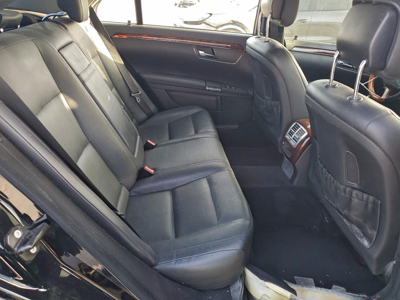 2010 Mercedes-Benz S 550 VIN: WDDNG7BB7AA333290 Lot: 94923705