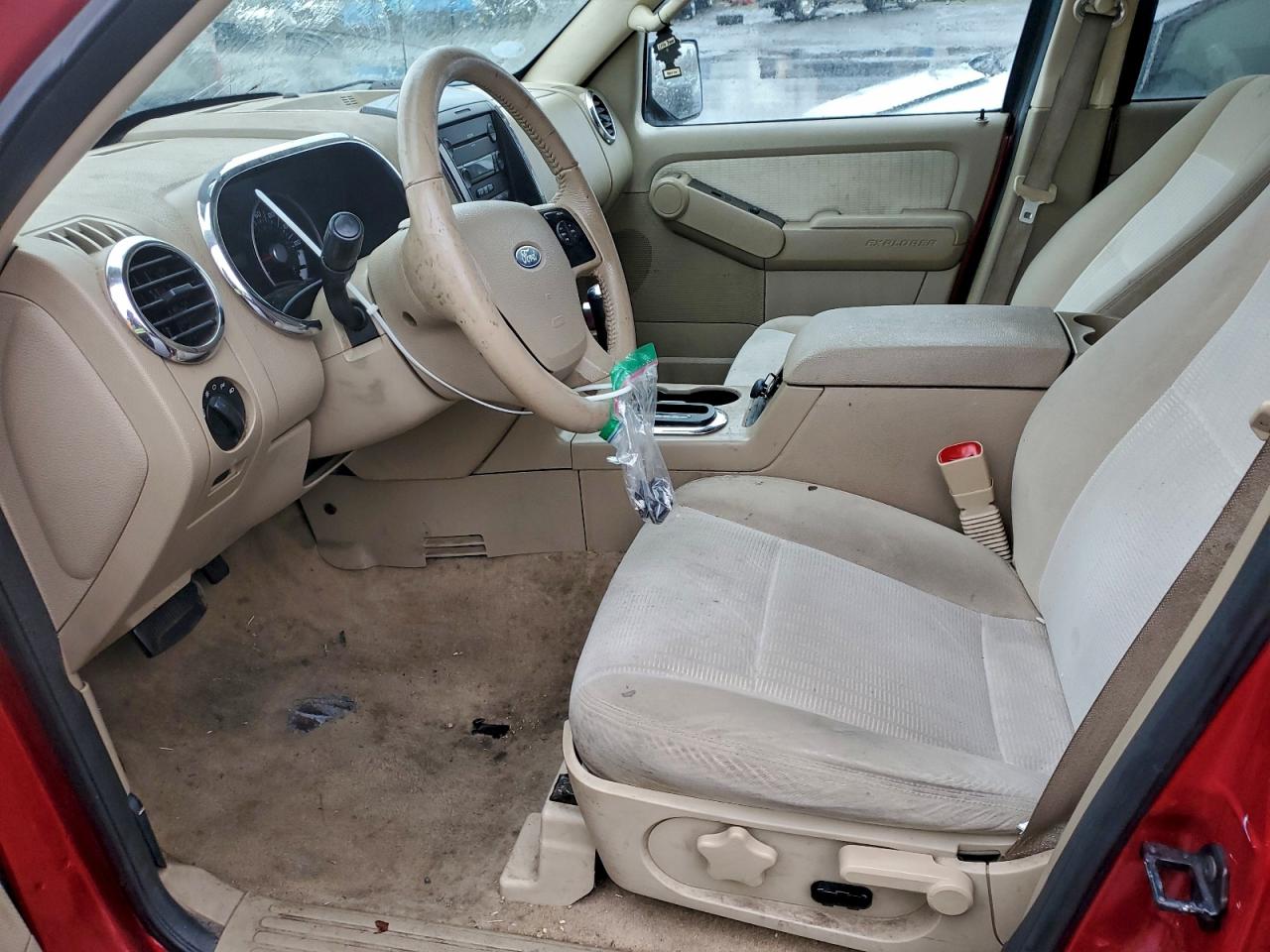 2008 Ford Explorer Xlt VIN: 1FMEU73E58UA77165 Lot: 95985845