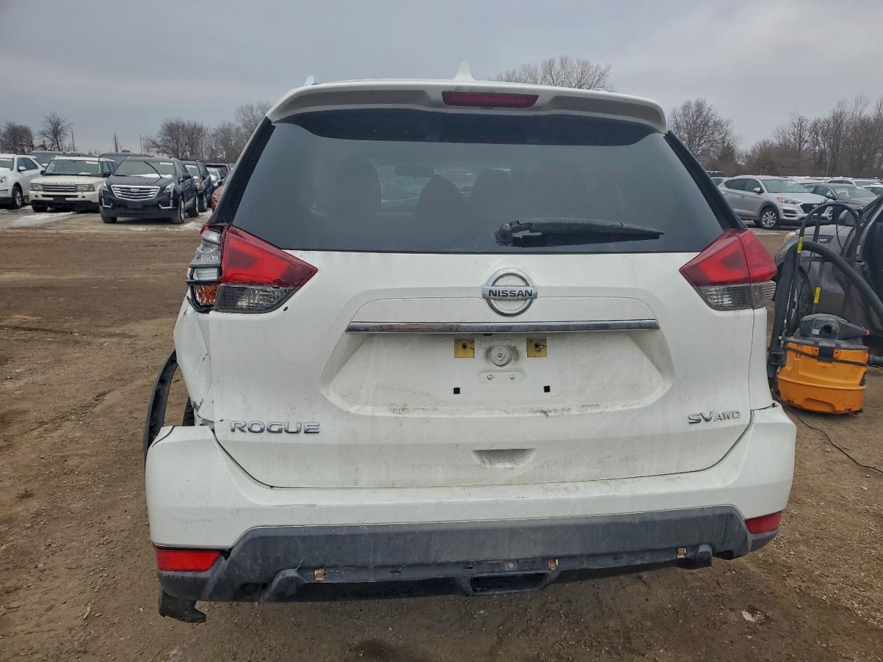 2017 Nissan Rogue S VIN: KNMAT2MVXHP522568 Lot: 96239475