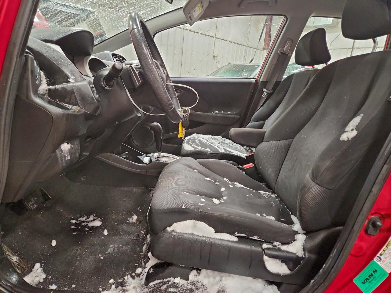 2011 Honda Fit Sport VIN: JHMGE8H5XBC001557 Lot: 94670055