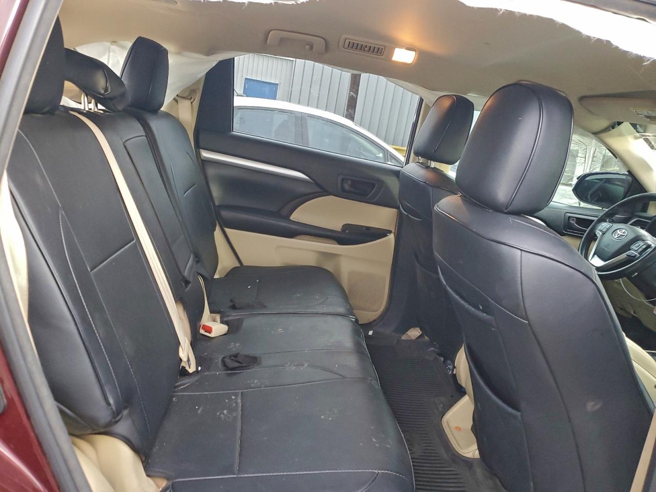 2018 Toyota Highlander Le VIN: 5TDBZRFH5JS901394 Lot: 96144435