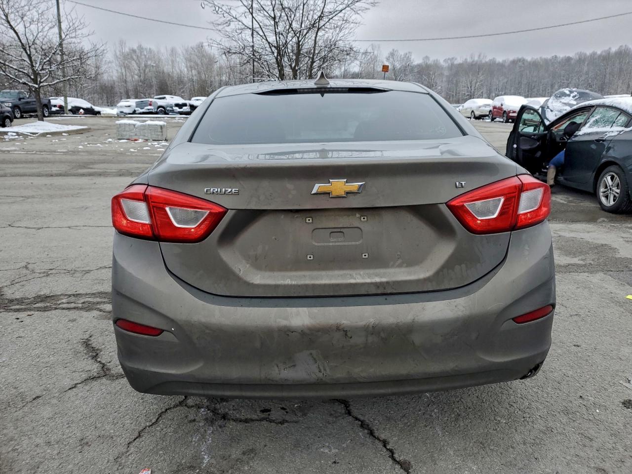 2017 Chevrolet Cruze Lt VIN: 1G1BE5SM5H7120721 Lot: 96691975