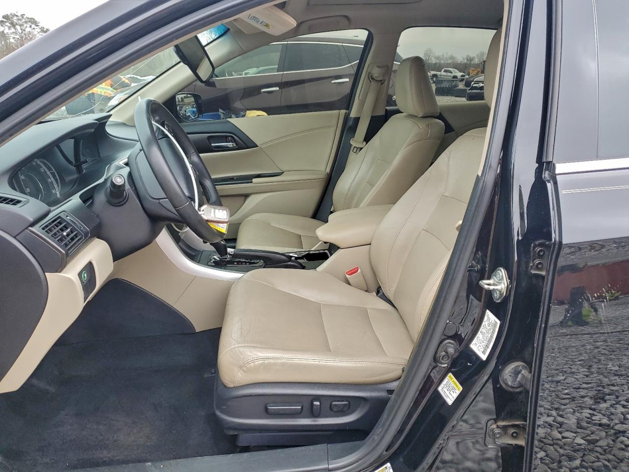 2015 Honda Accord Exl VIN: 1HGCR3F87FA022969 Lot: 94938295