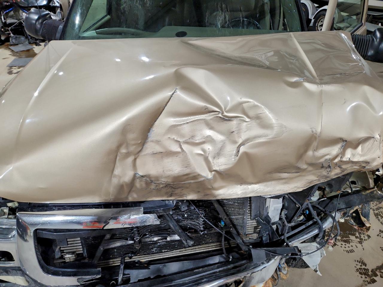 2005 GMC Sierra K2500 Heavy Duty VIN: 1GTHK23215F835812 Lot: 95798965