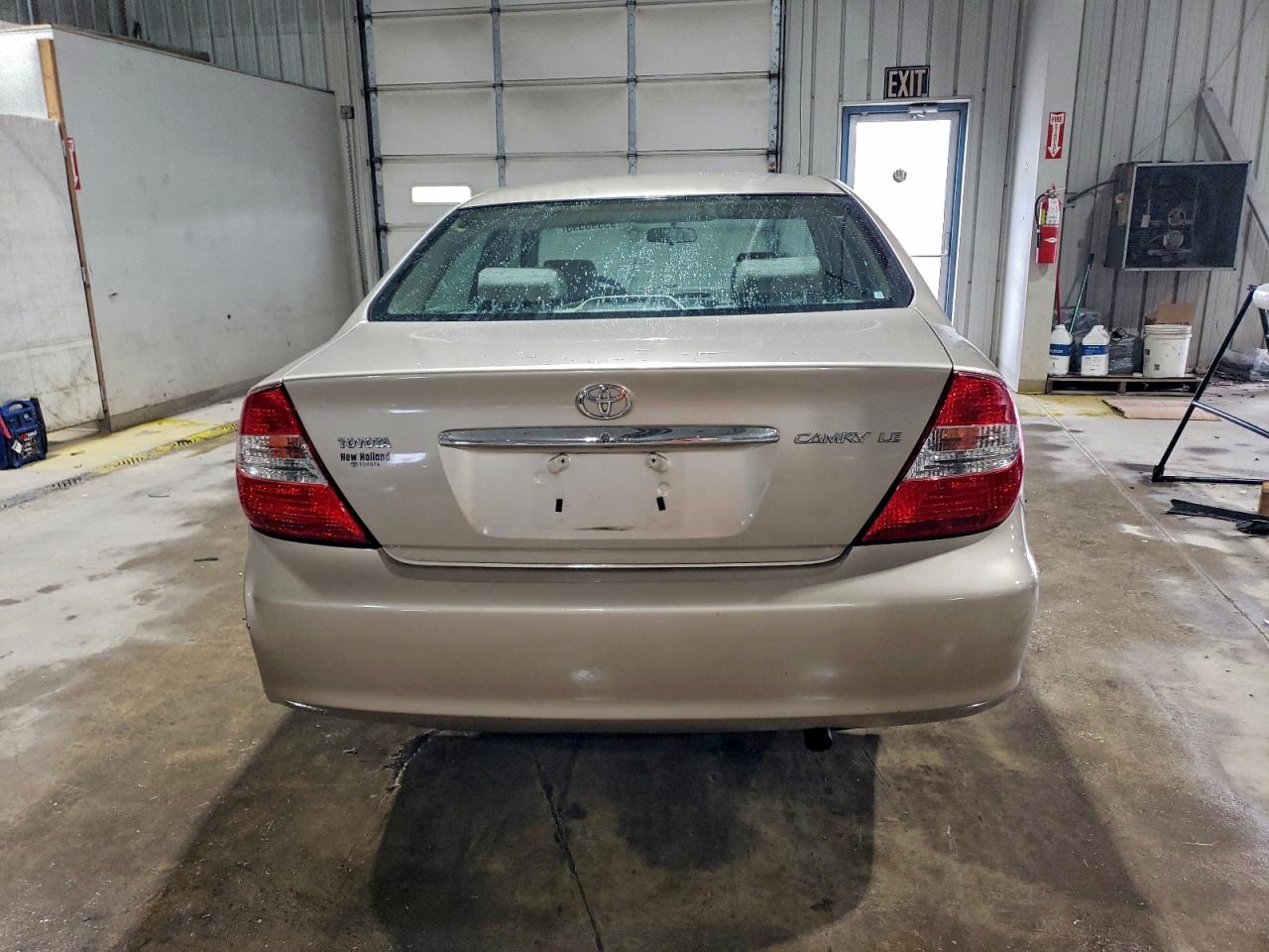 2002 Toyota Camry Le VIN: 4T1BE32K62U584454 Lot: 95390595