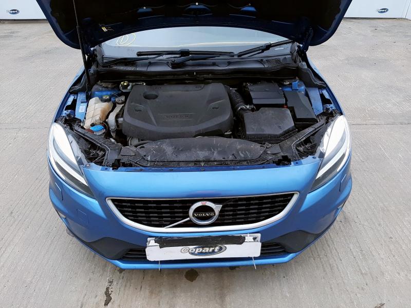 2016 VOLVO V40 D4 [190] R DESIGN PRO 5DR