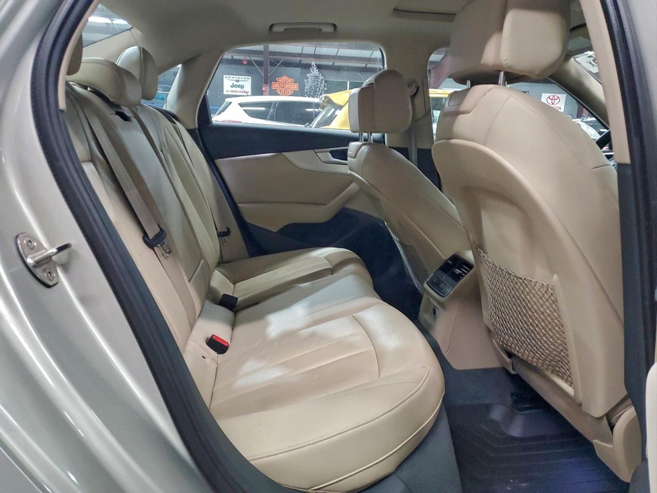 Фото: WAUGNAF43HN038270