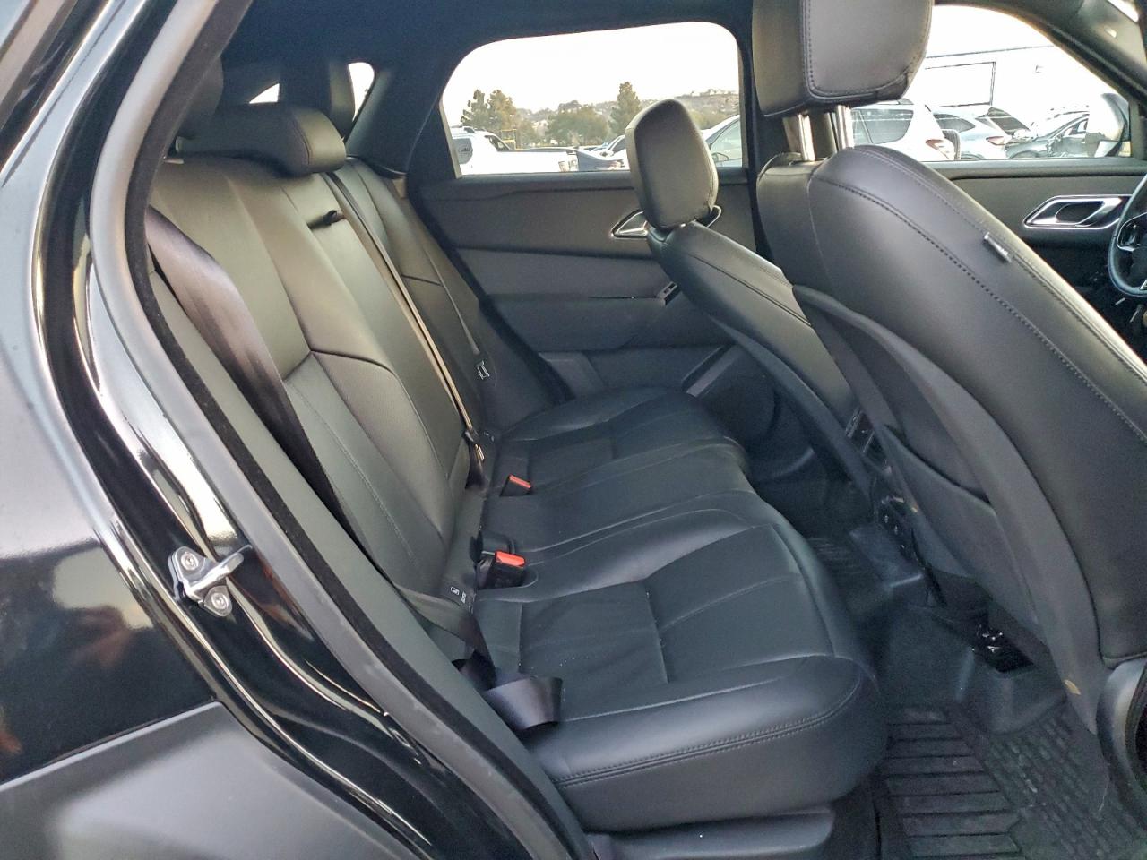 2025 Land Rover Range Rover Velar Dynamic Se VIN: SALYL2EX8SA392033 Lot: 95208005