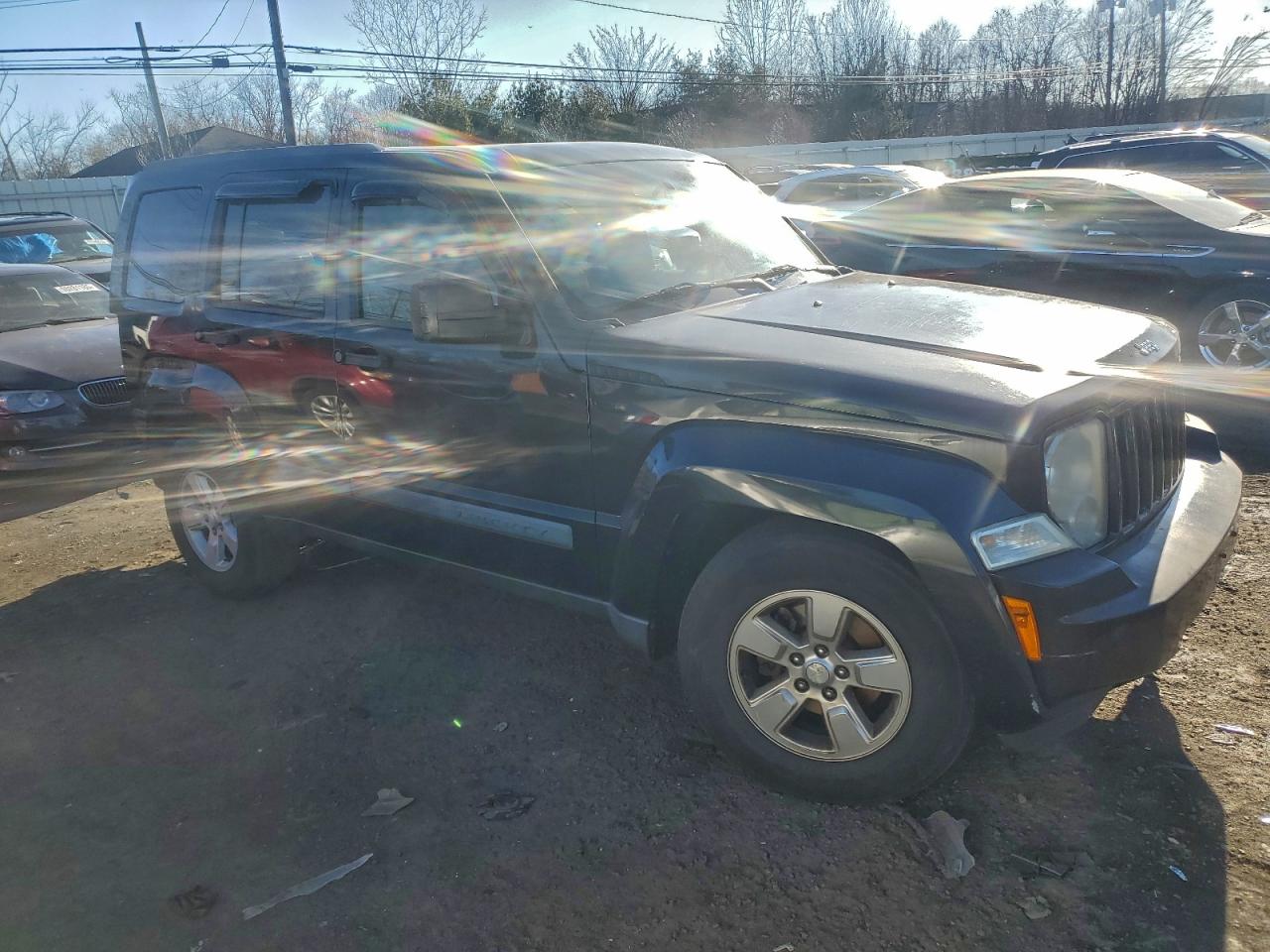 2009 Jeep Liberty Sport VIN: 1J8GN28K79W538358 Lot: 97645395