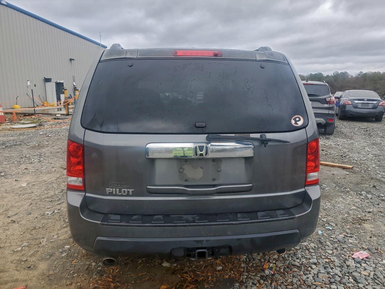 2011 Honda Pilot Exln VIN: 5FNYF3H75BB008992 Lot: 94668965