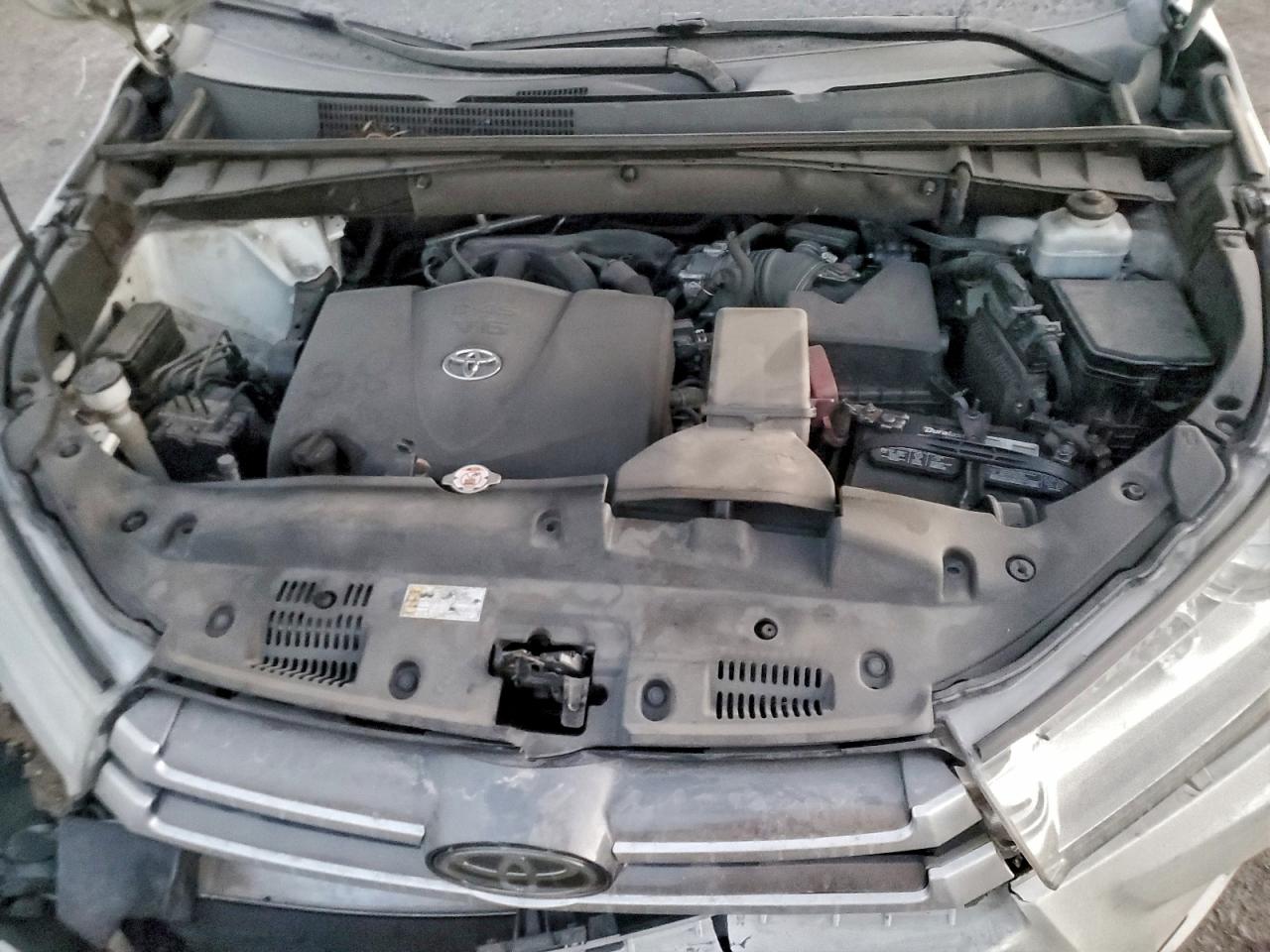 2019 Toyota Highlander Le VIN: 5TDZZRFH9KS365274 Lot: 96553755