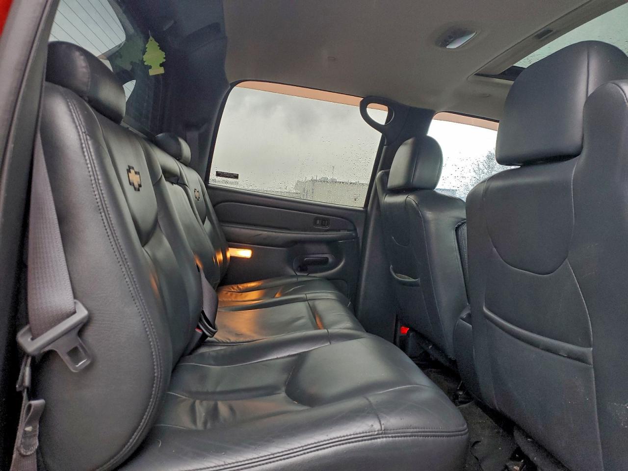 2002 Chevrolet Avalanche K1500 VIN: 3GNEK13T02G118051 Lot: 95590235