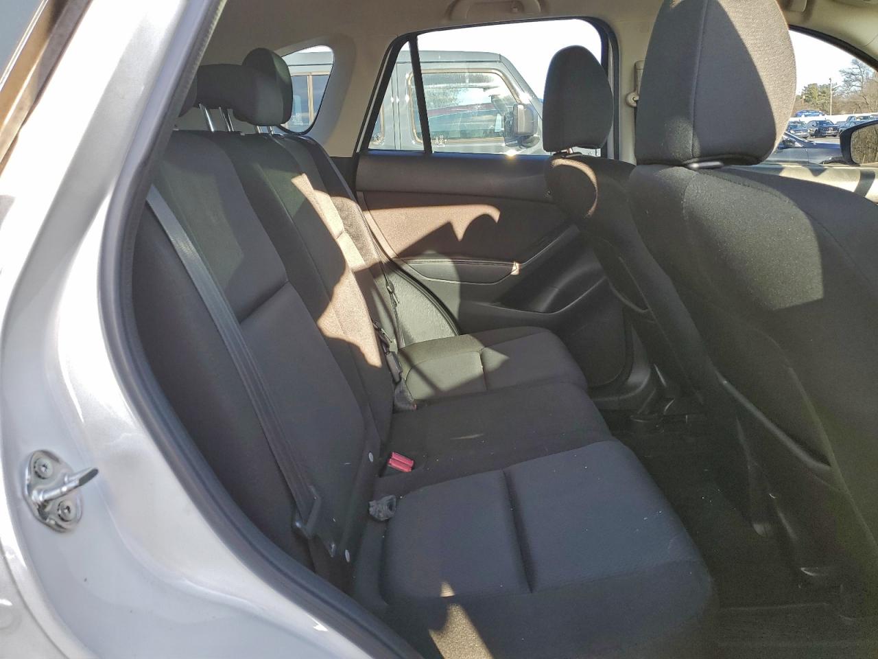 2015 Mazda Cx-5 Sport VIN: JM3KE2BE2F0472926 Lot: 94576005