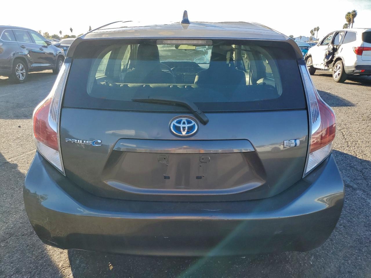 2015 Toyota Prius C VIN: JTDKDTB3XF1587168 Lot: 94394275
