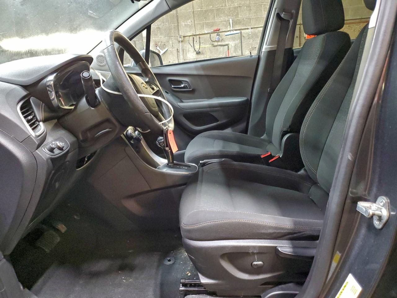 2020 Chevrolet Trax Ls VIN: 3GNCJNSB4LL177235 Lot: 97545925